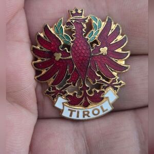 Vintage Tirol Tirol Österreich Tiroler WAPPEN Adler Emaille Pin Mütze Goldwappen